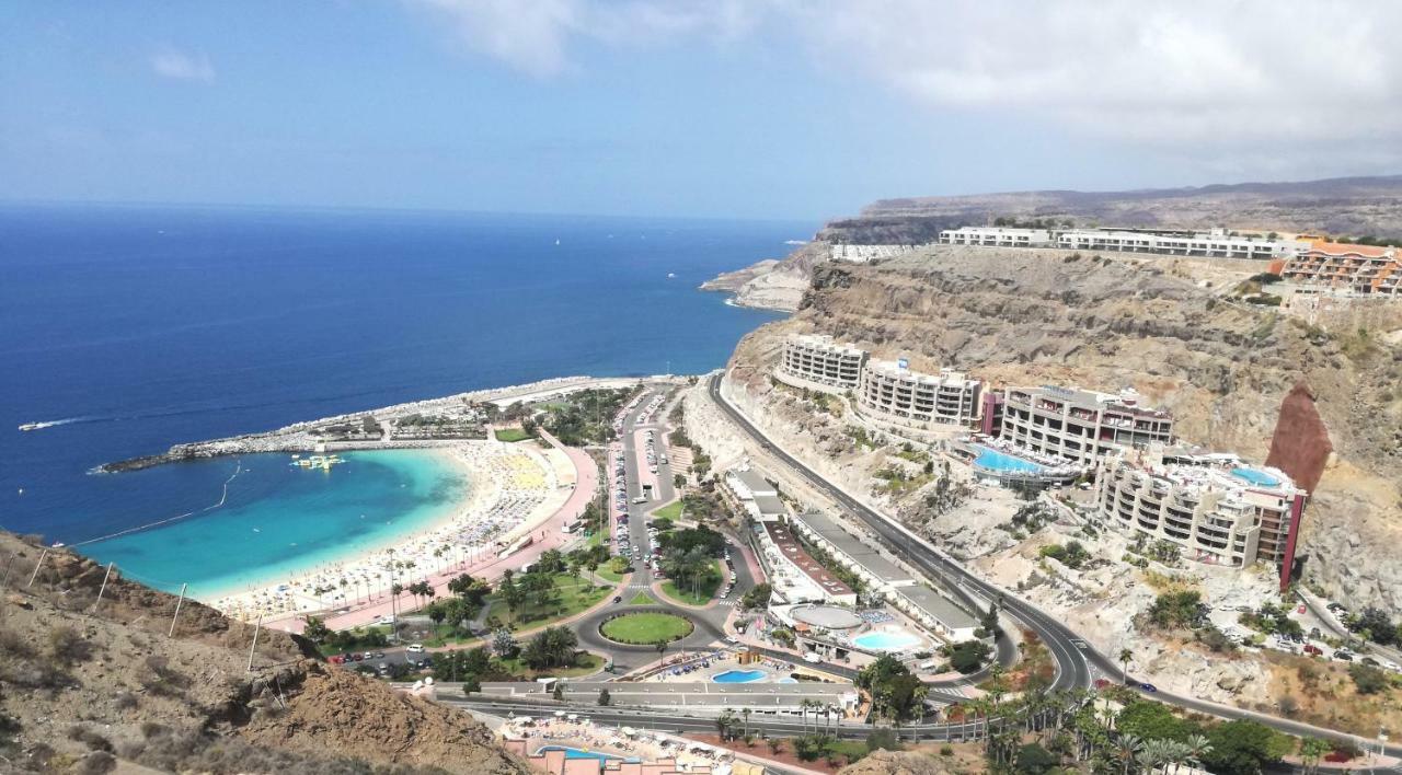Apt With Terrace Facing Amadores Beach Exterior photo